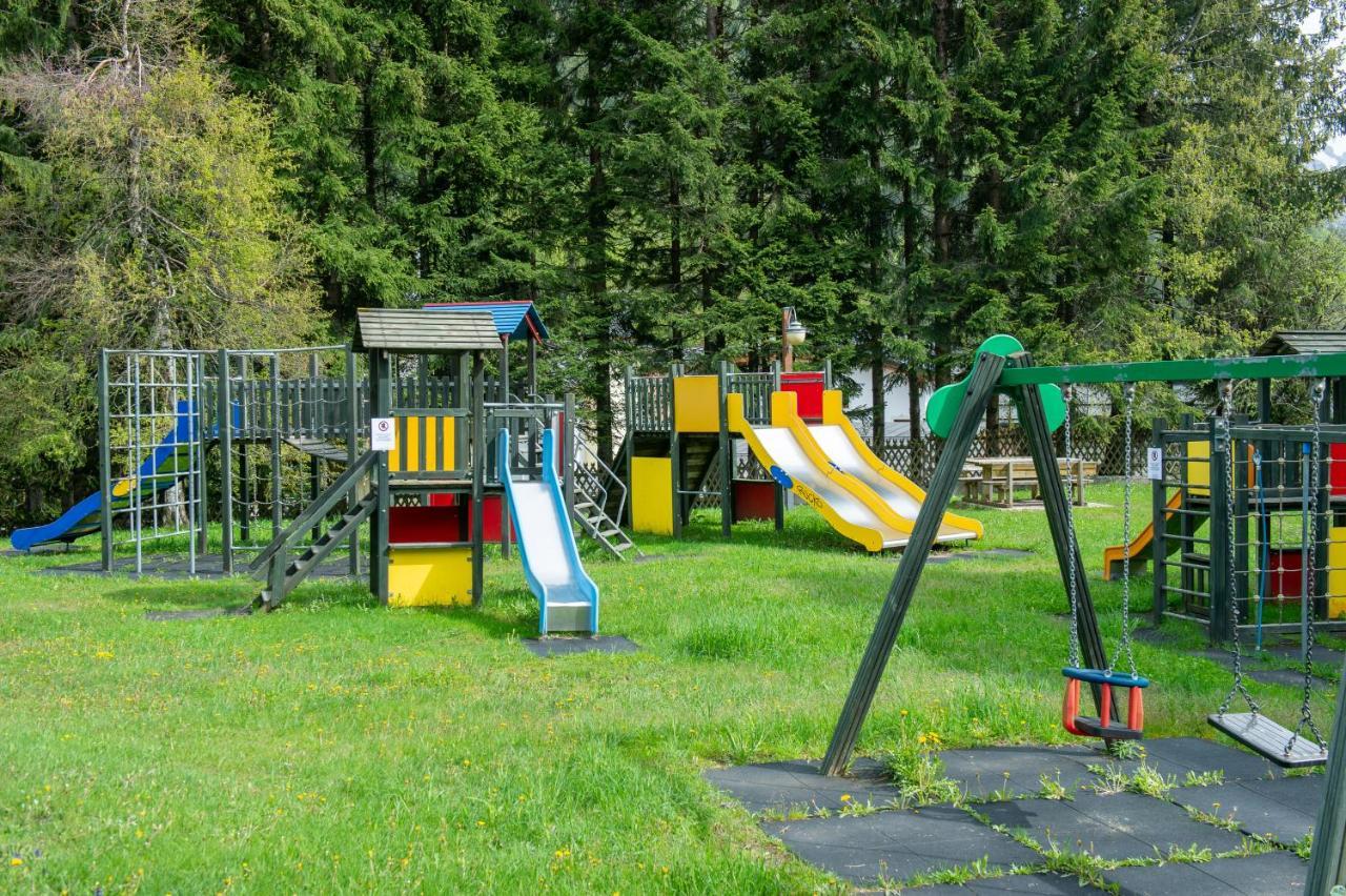 Apartment Center Madonna Di Campiglio Af ภายนอก รูปภาพ