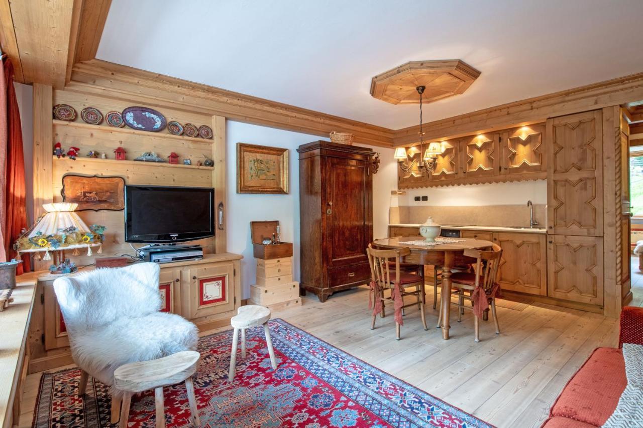 Apartment Center Madonna Di Campiglio Af ภายนอก รูปภาพ